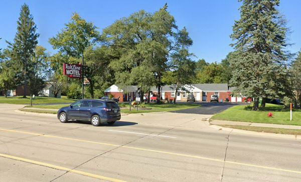Fairlane Motel - 2019 Street View (newer photo)